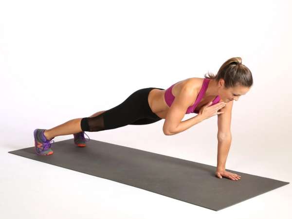 Plank vai (Shoulder Tap Plank)