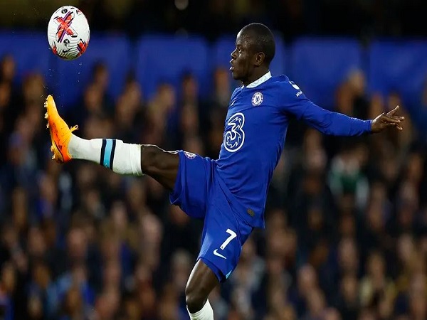 N’Golo Kanté là 1 tiền vệ mỏ neo tiêu biểu
